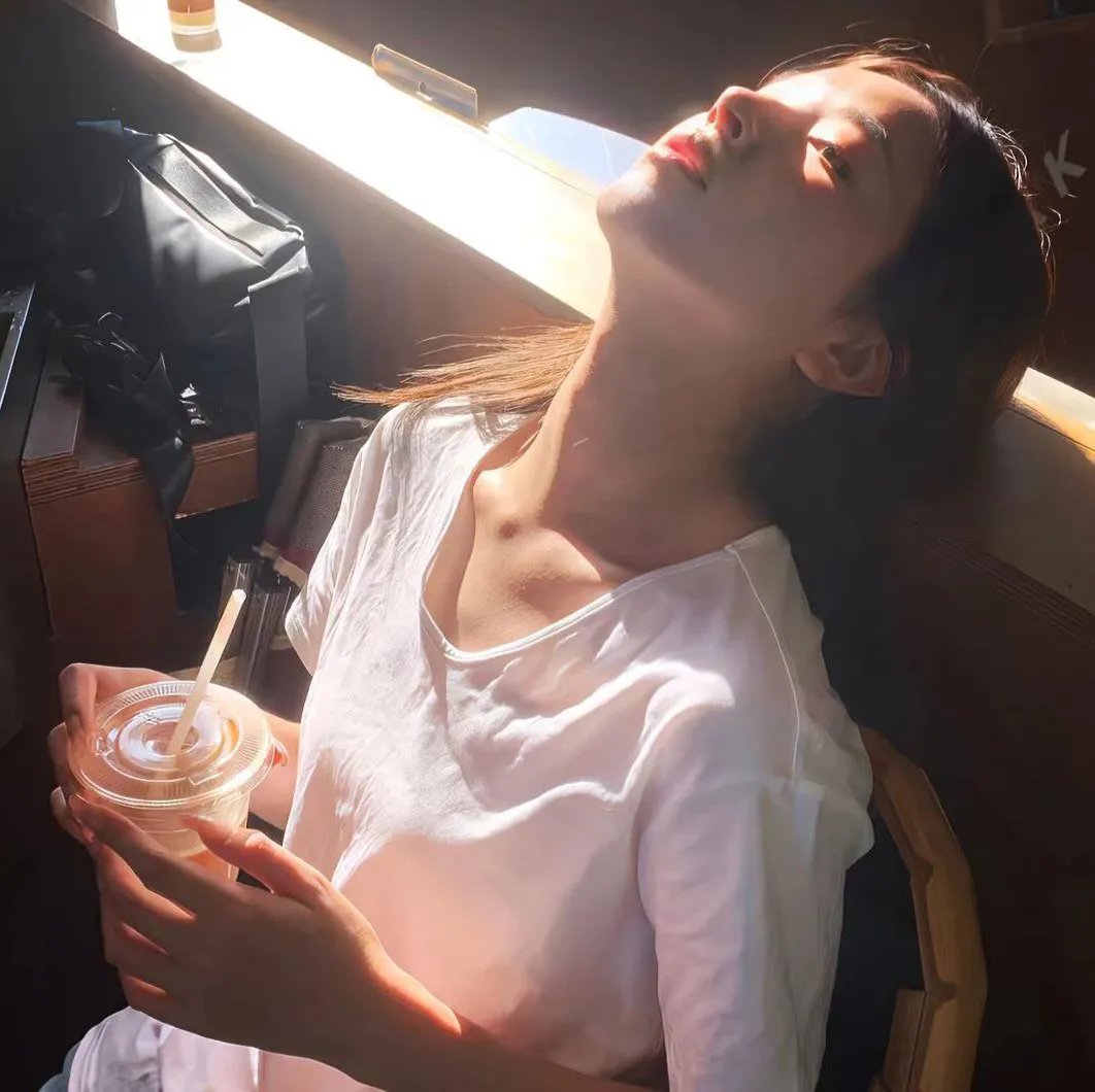 飞瀑怒潮